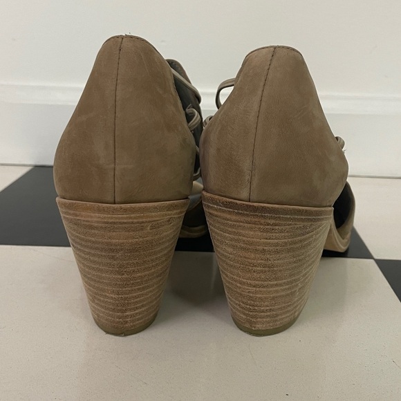 Eileen Fisher Booties Sandals Peep Toe Size 10 leather tan neutral chunky - Picture 3 of 5